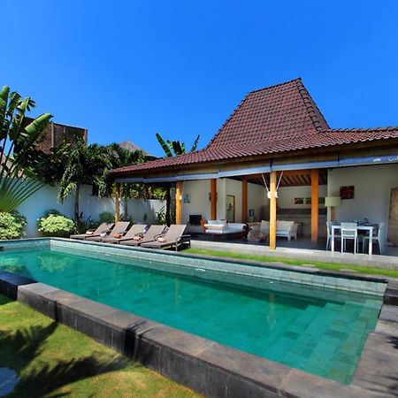 Villa Tinn Tamm By Optimum Bali Villas Seminyak Eksteriør billede